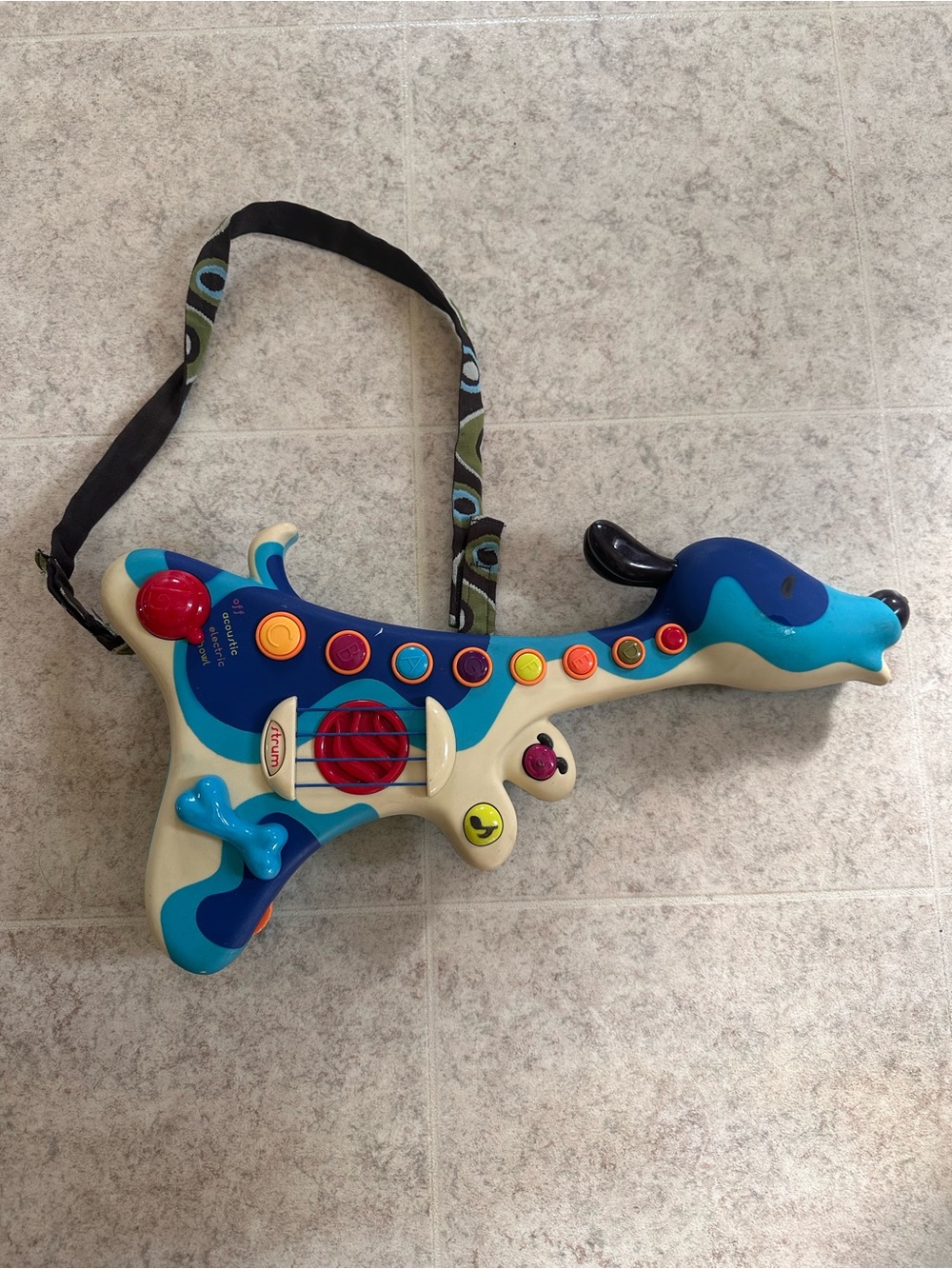 B. Woofer Hound Dog Guitar working